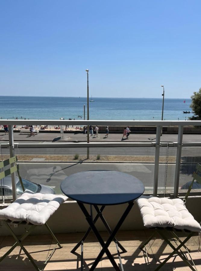 Studio And Terrace Sea View In La Baule エクステリア 写真